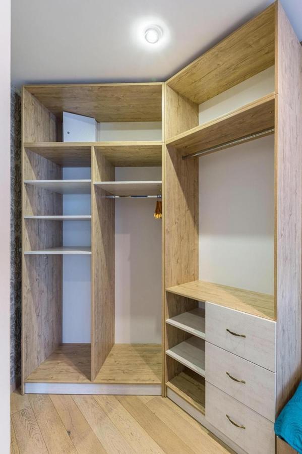 Цехова 1 Lägenhet Lviv Exteriör bild